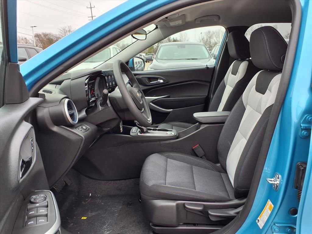 New 2026 Chevrolet Trax LS w/ LS Convenience Package image 12