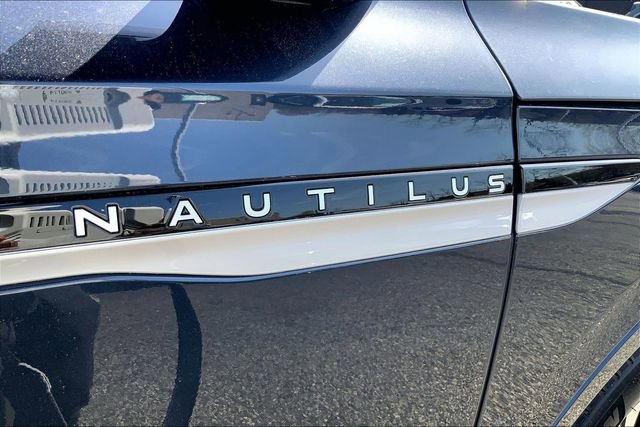 Used 2024 Lincoln Nautilus Reserve w/ Equipment Group 203A image 8