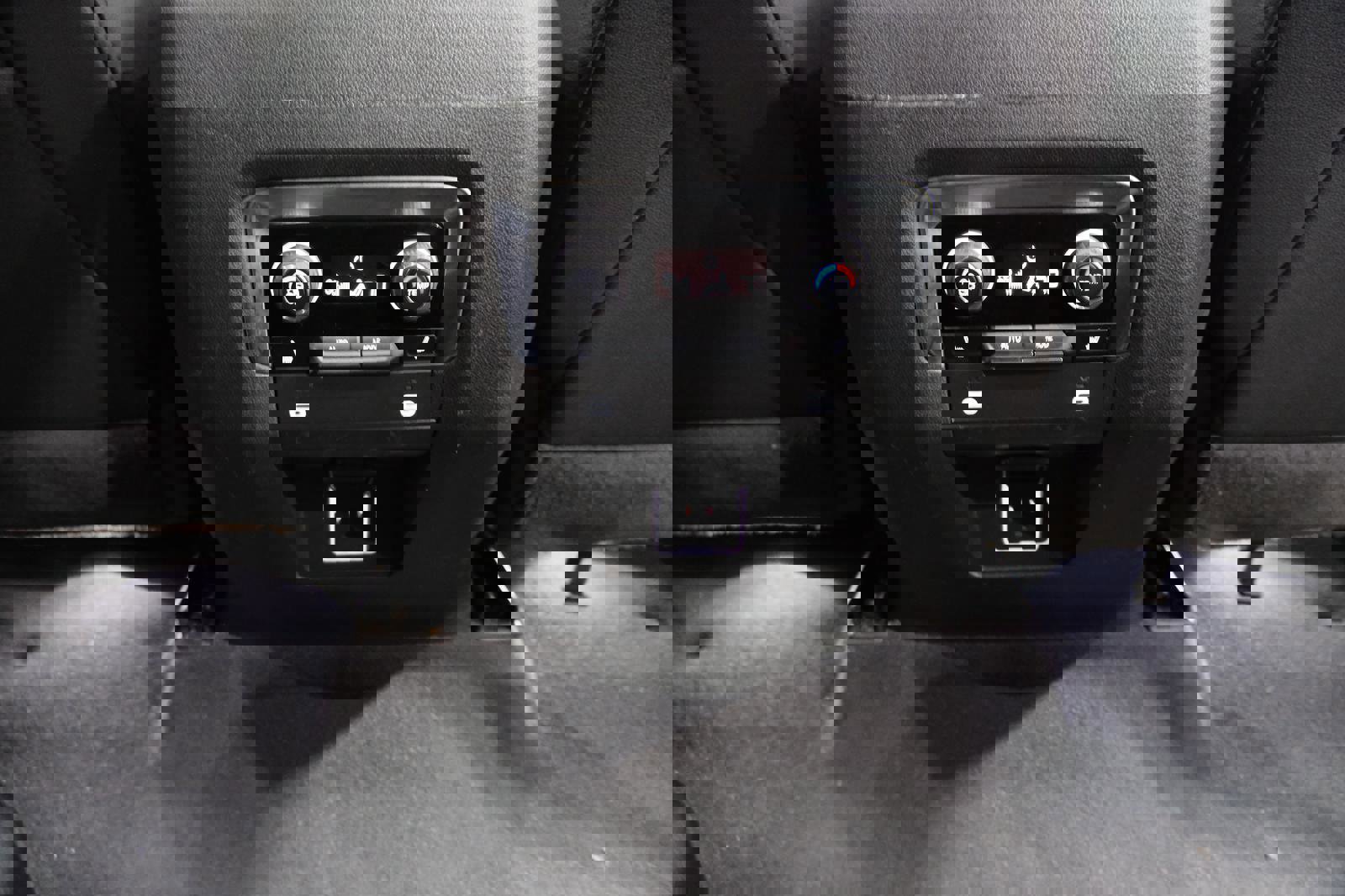 Used 2022 Chevrolet Tahoe RST w/ Luxury Package image 35