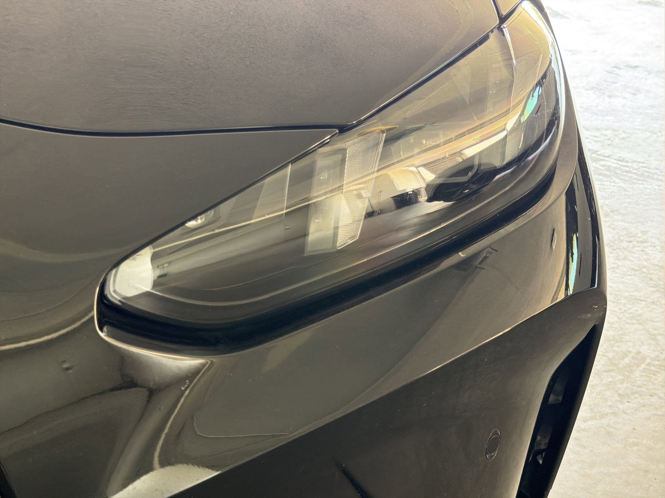 Certified 2025 BMW M3 Competition w/ Executive Package RWD image 9