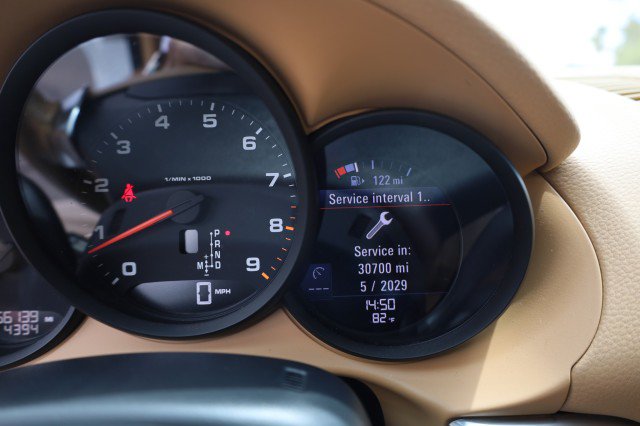 Used 2016 Porsche Cayman RWD image 29