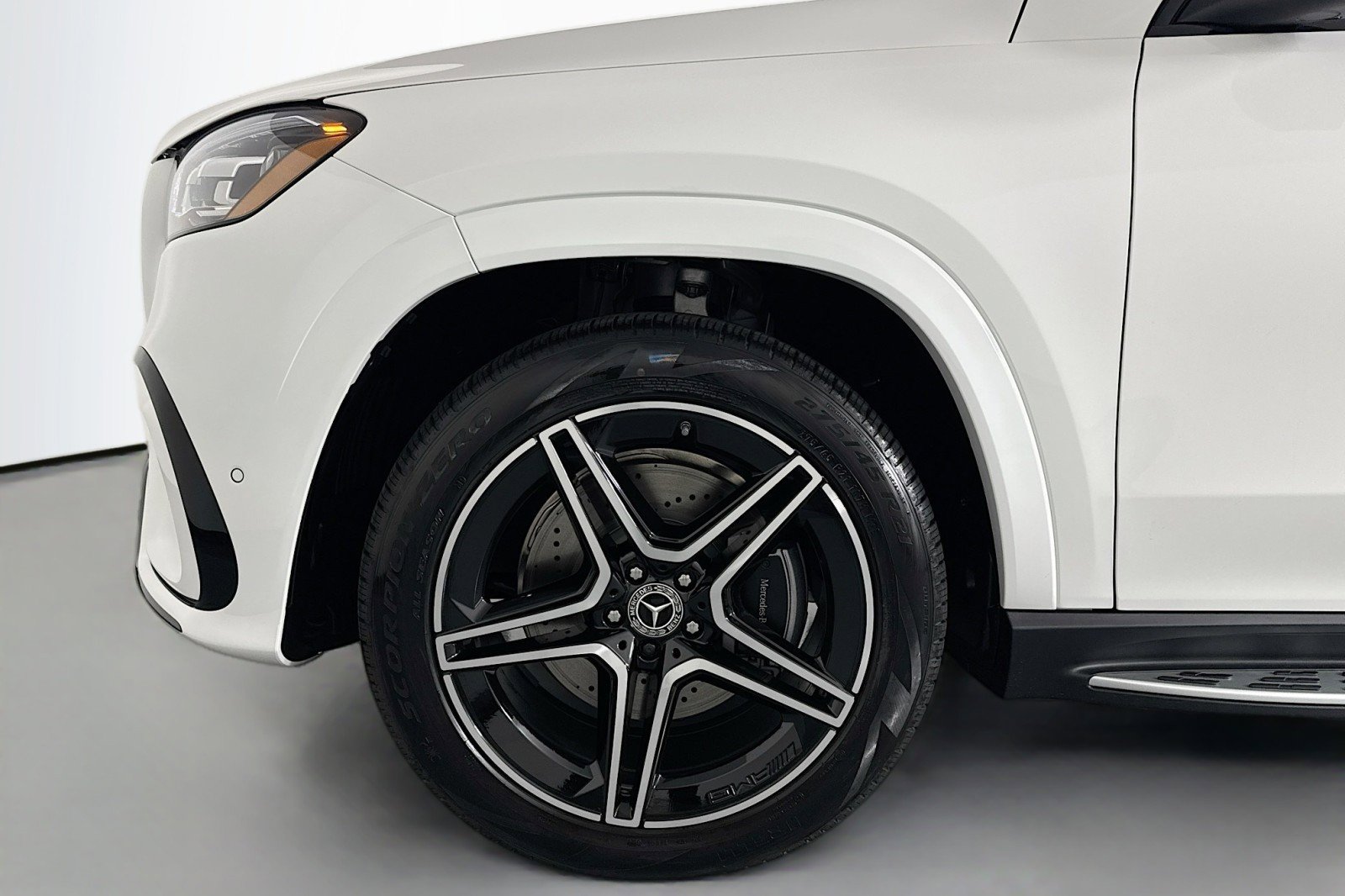 New 2026 Mercedes-Benz GLS 450 4MATIC image 10