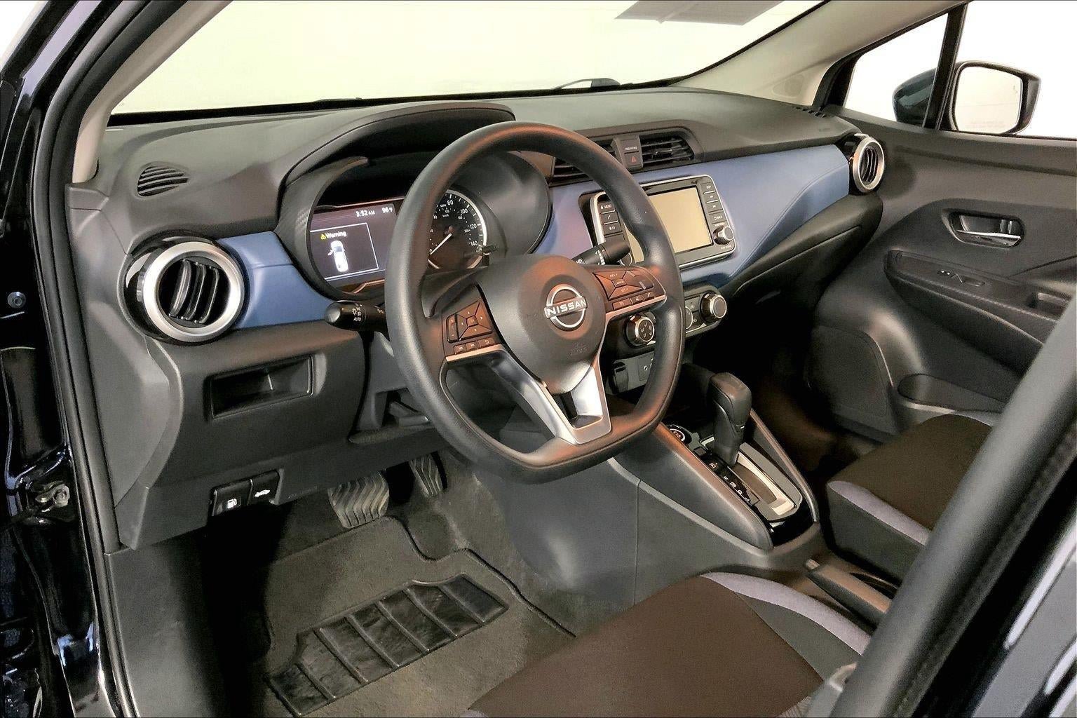 Used 2025 Nissan Versa SV FWD image 14