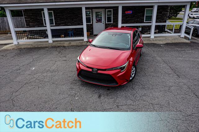 Used 2020 Toyota Corolla LE FWD image 3