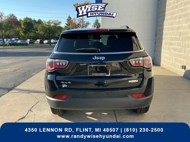 Used 2024 Jeep Compass Latitude AWD/4WD image 10