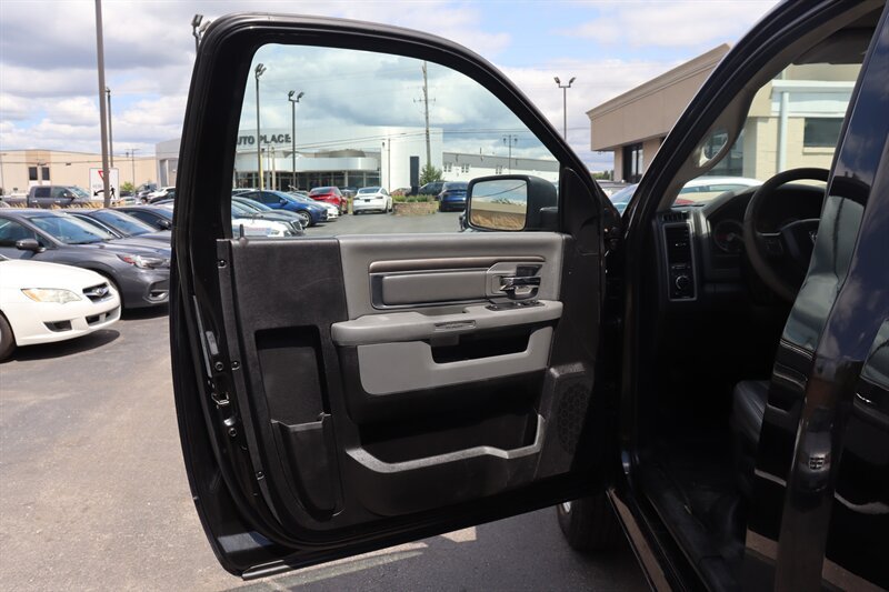 Used 2017 RAM 2500 Tradesman w/ Power & Remote Entry Group RWD image 17
