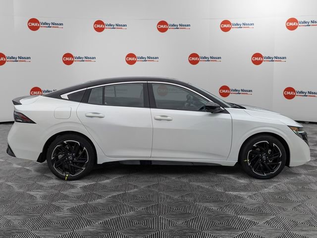 New 2026 Nissan Sentra SR w/ SR Premium Package FWD image 4