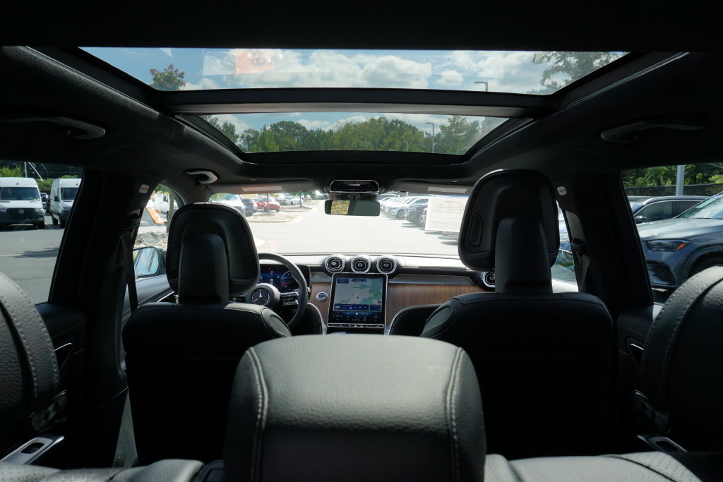 Certified 2025 Mercedes-Benz GLC 300 image 35