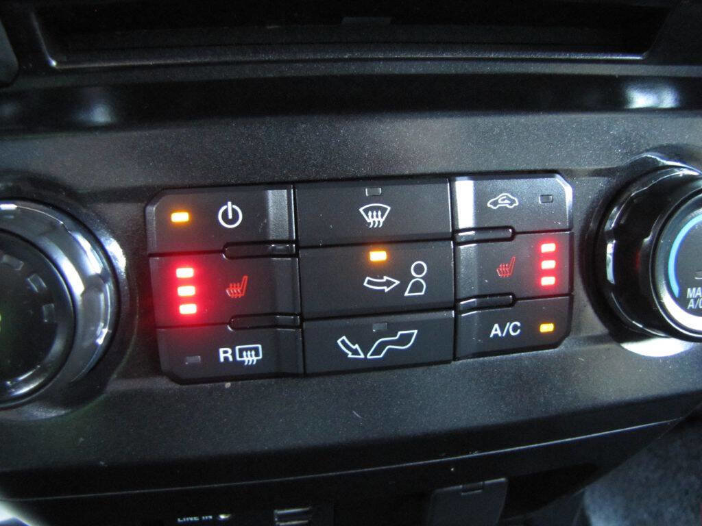 Used 2015 Ford F150 XLT w/ Equipment Group 302A Luxury image 42