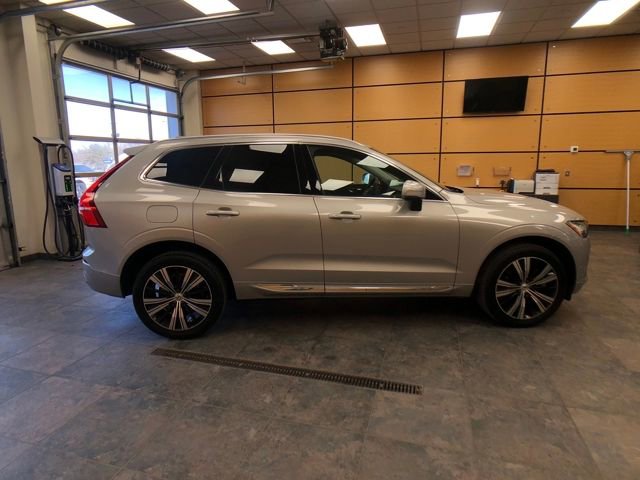 Used 2022 Volvo XC60 B5 Inscription image 8