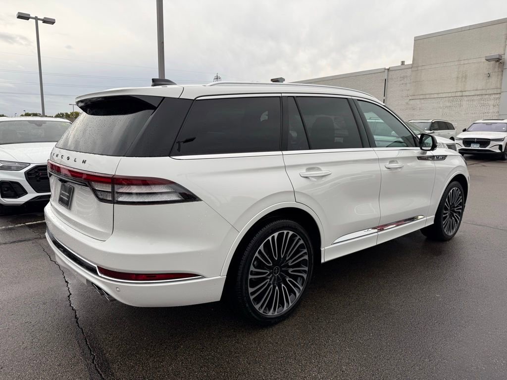 New 2025 Lincoln Aviator Black Label AWD/4WD image 5