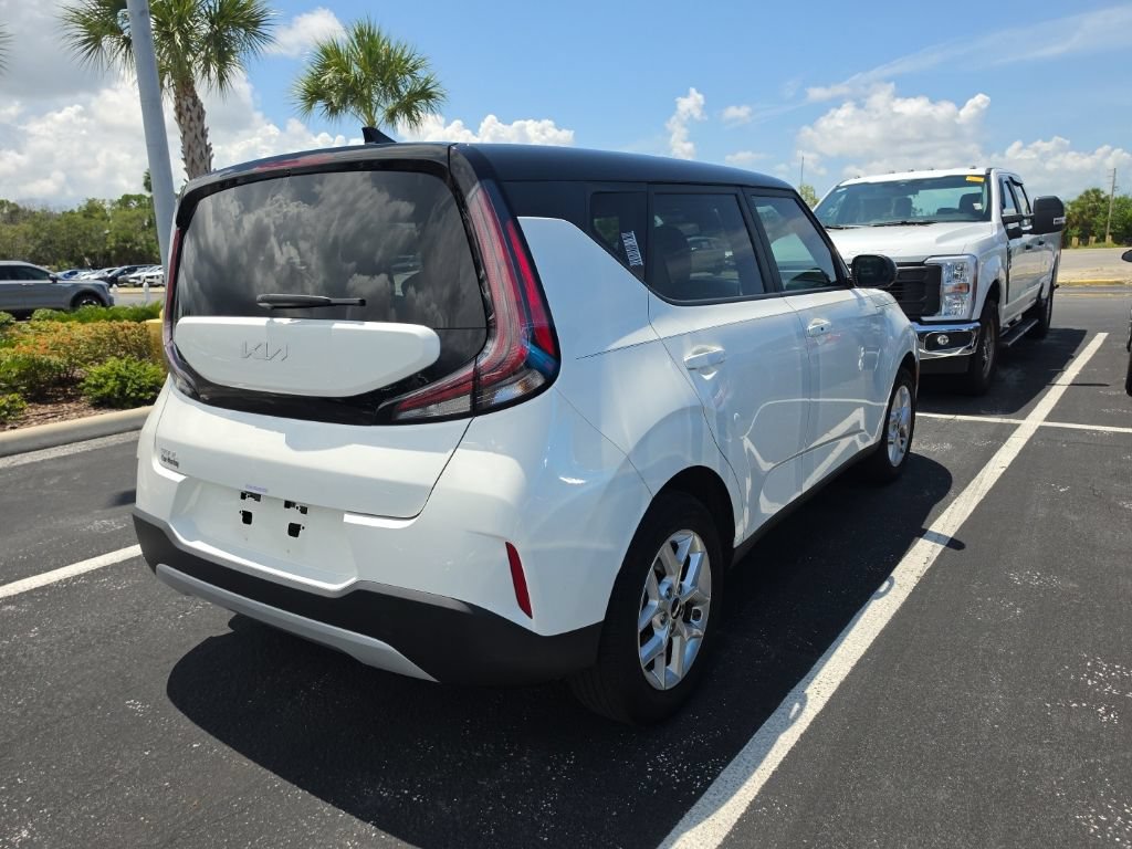 Certified 2024 Kia Soul S FWD image 14