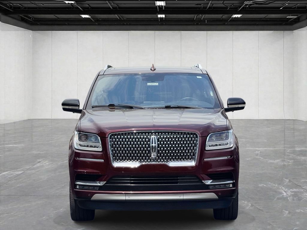 Used 2019 Lincoln Navigator L Select AWD/4WD image 2