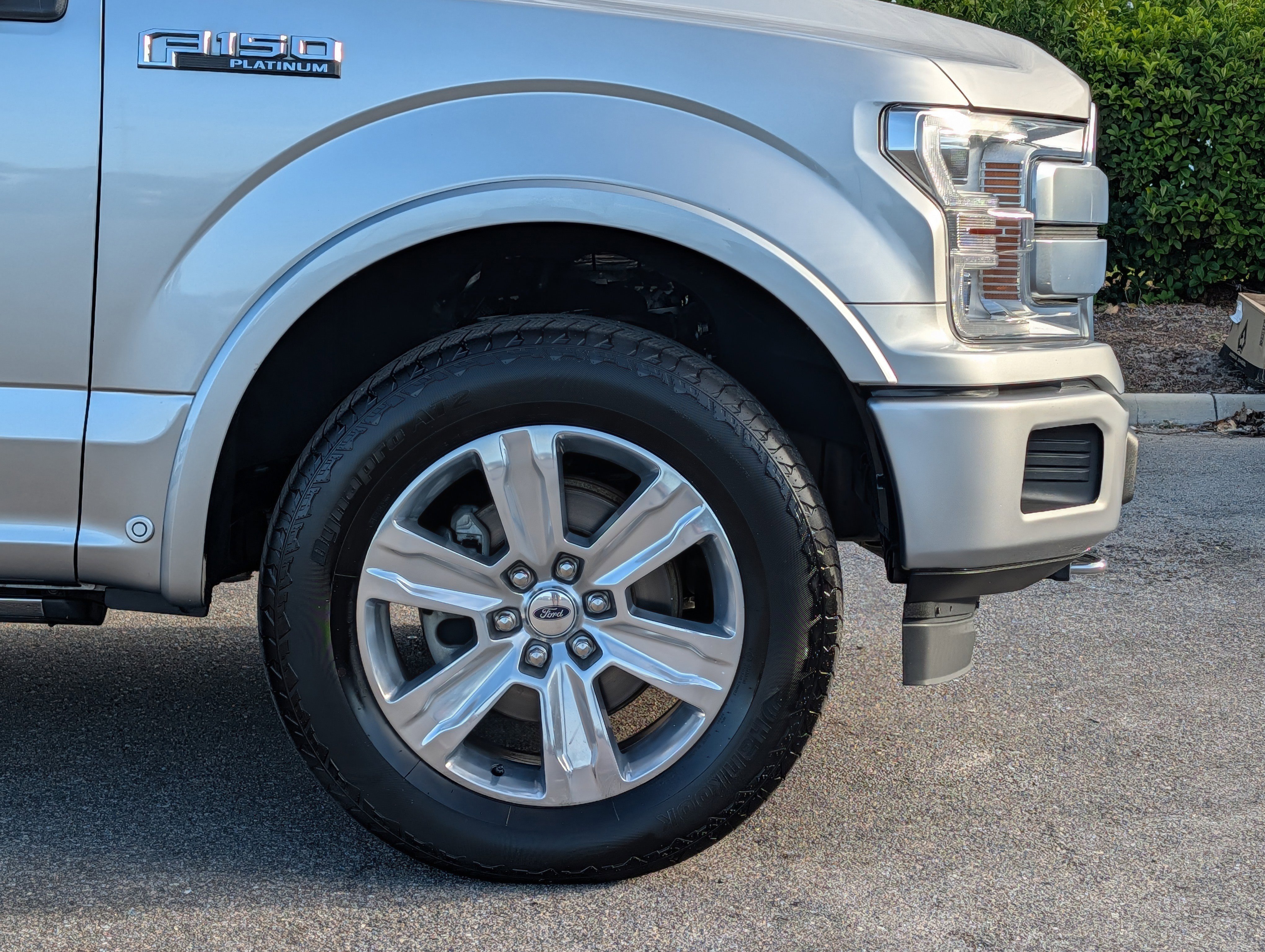 Used 2020 Ford F150 Platinum w/ Equipment Group 701A Luxury AWD/4WD image 11