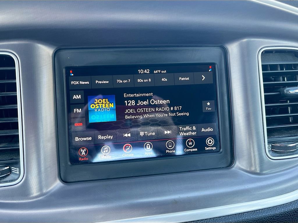 Used 2022 Dodge Charger SXT RWD image 14