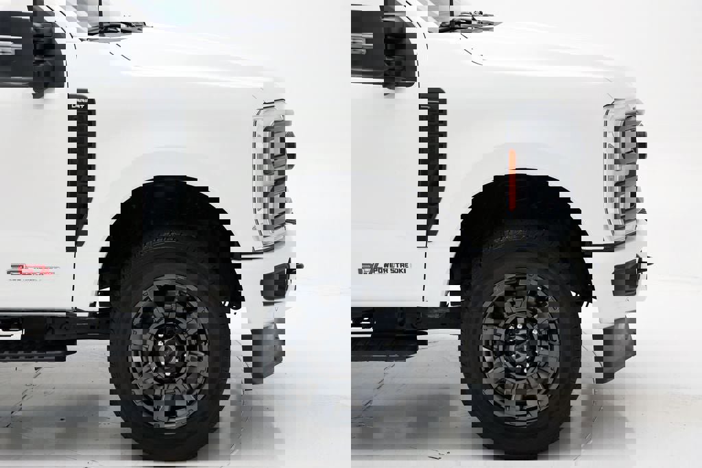 Used 2023 Ford F250 Lariat w/ Lariat Ultimate Package image 3