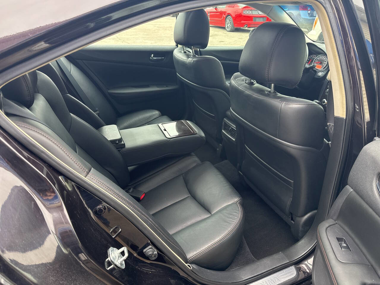 Used 2011 Nissan Maxima 3.5 SV w/ Premium Pkg image 10