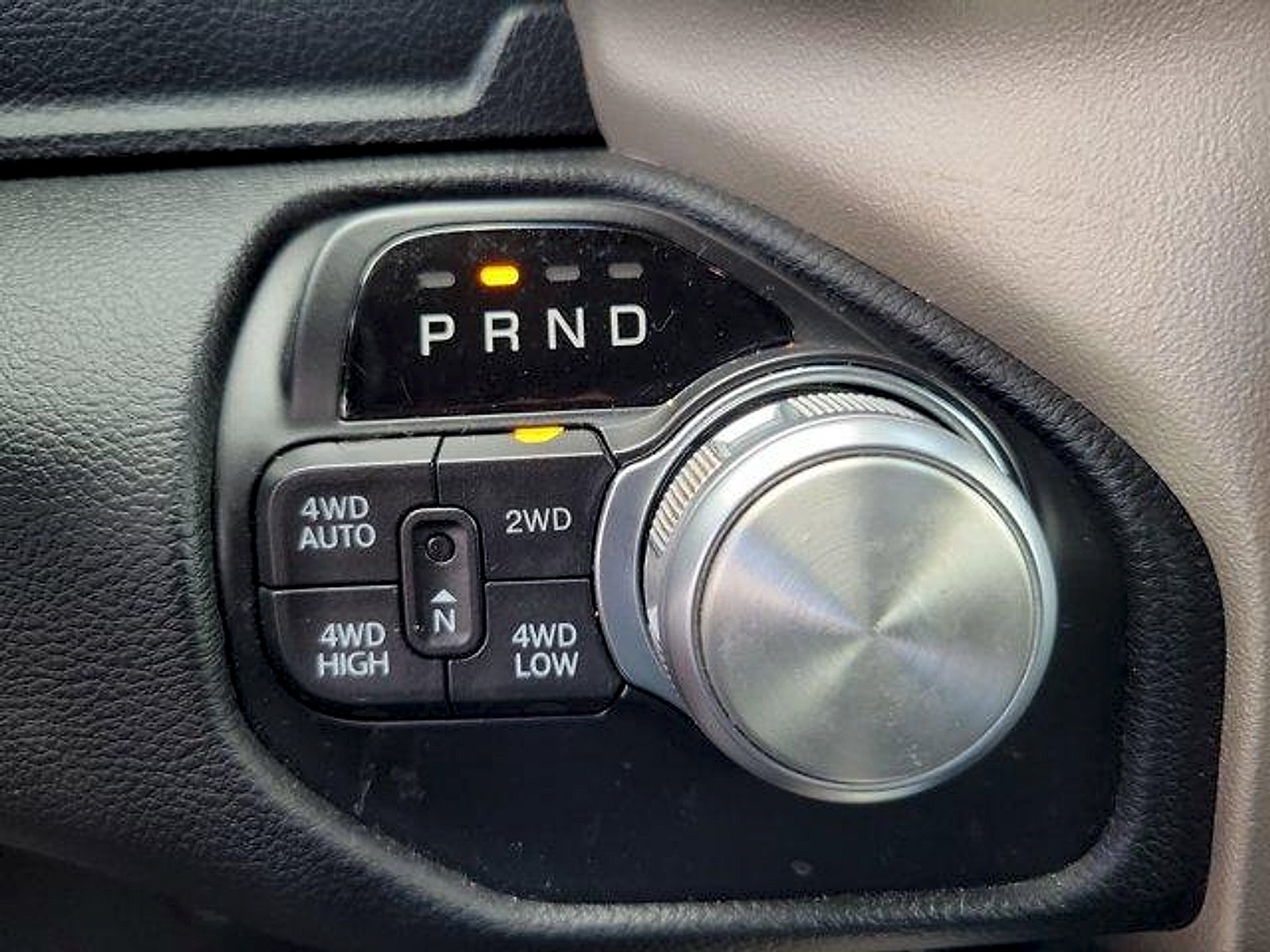Used 2020 RAM 1500 Laramie AWD/4WD image 35