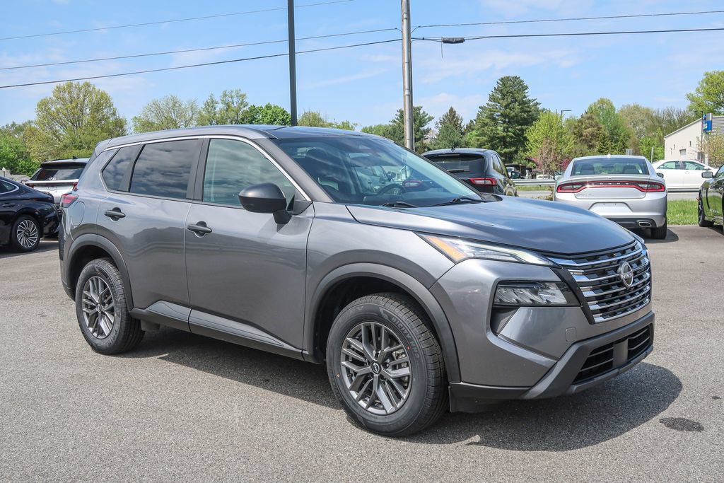 Used 2024 Nissan Rogue S FWD image 7