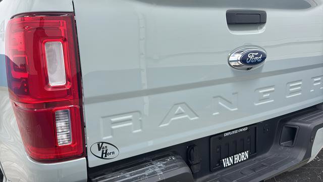 Used 2023 Ford Ranger Lariat w/ Technology Package AWD/4WD image 39