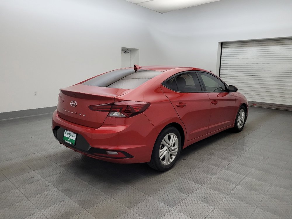 Used 2019 Hyundai Elantra SEL image 9