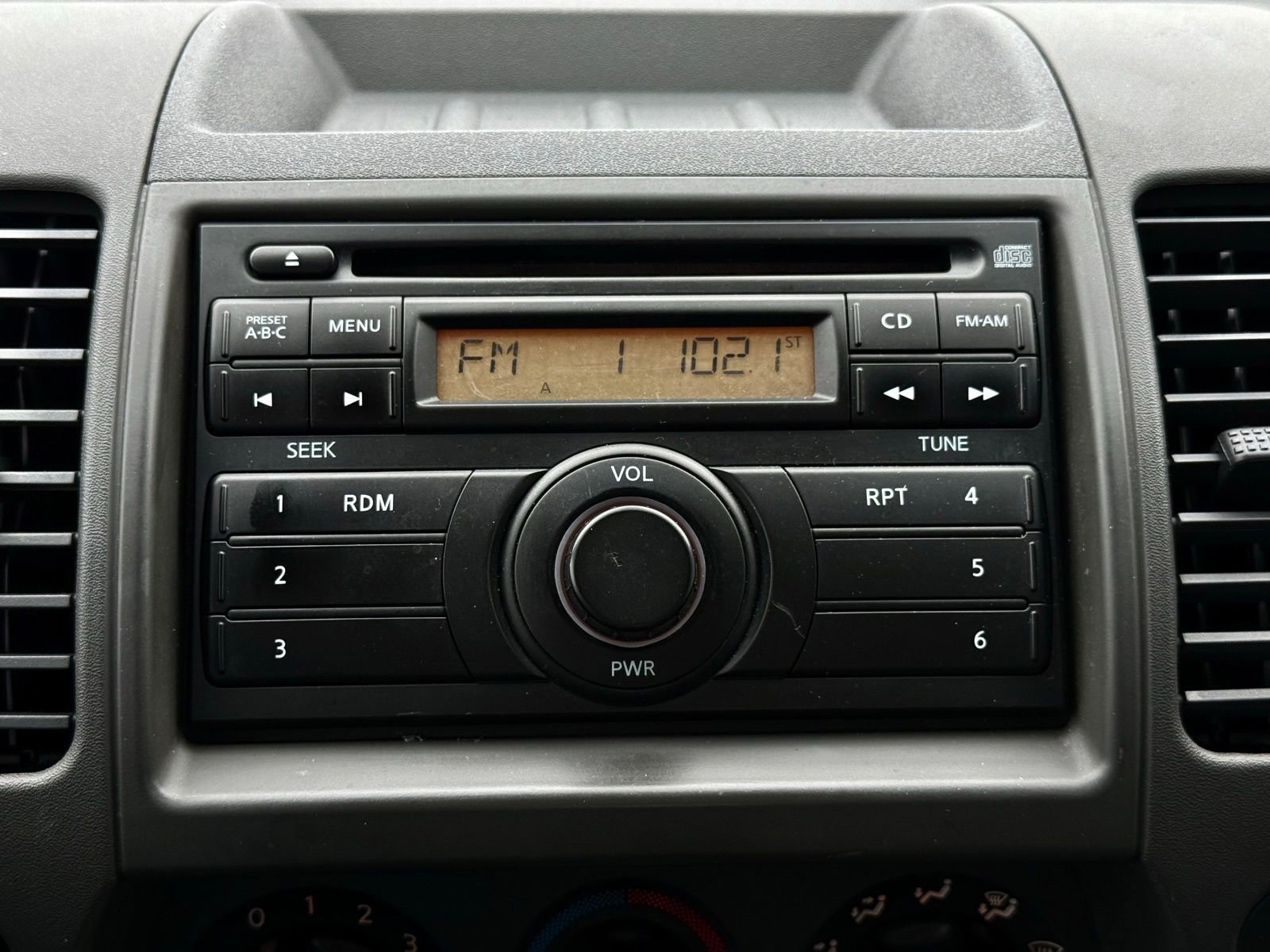 Used 2011 Nissan Xterra X image 27