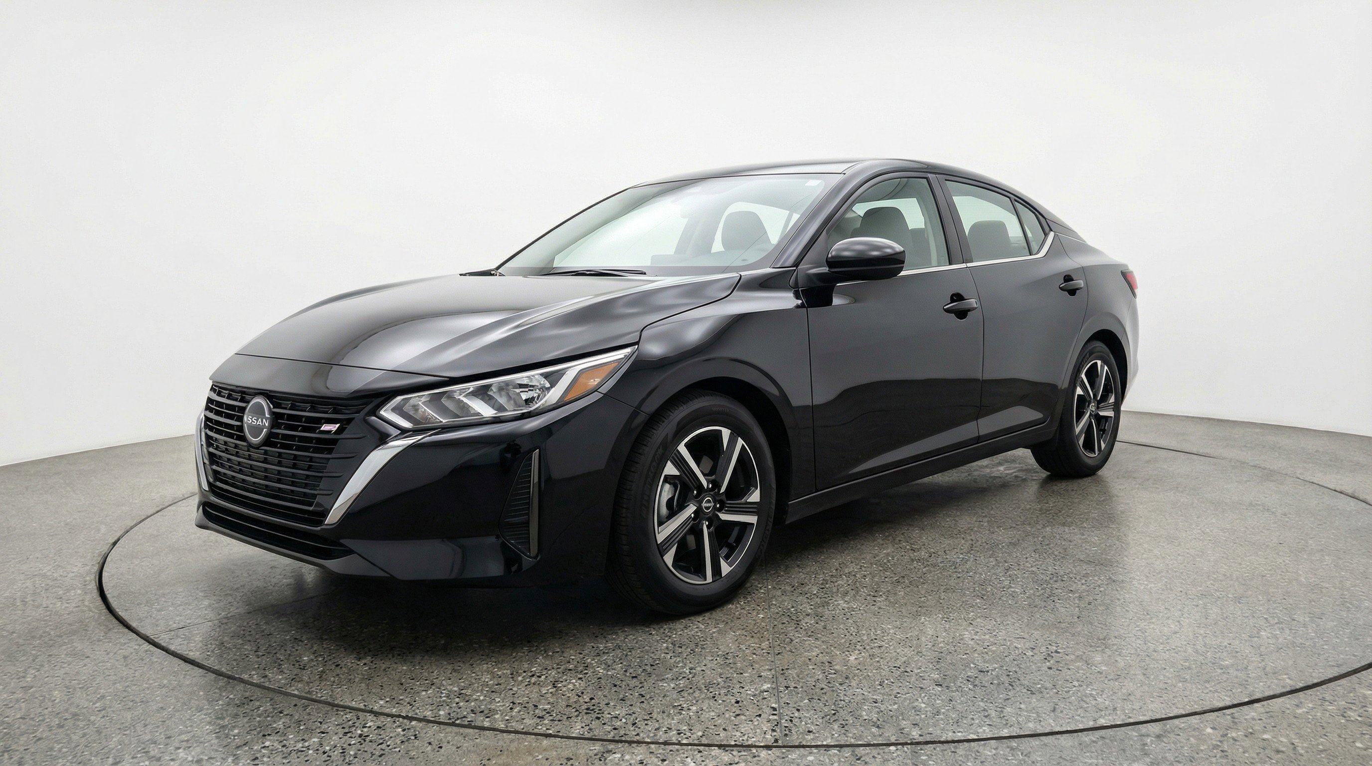 Used 2025 Nissan Sentra SV image 3