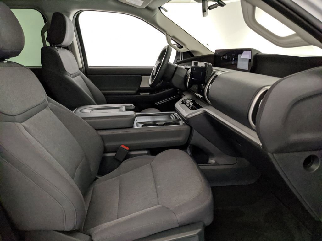 New 2025 Ford Expedition Active image 26