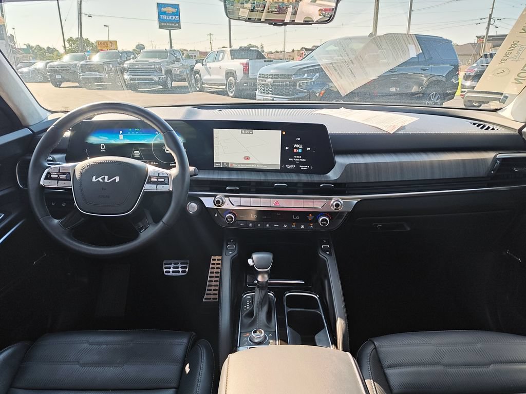 Used 2024 Kia Telluride SX Prestige w/ Towing Package AWD/4WD image 15