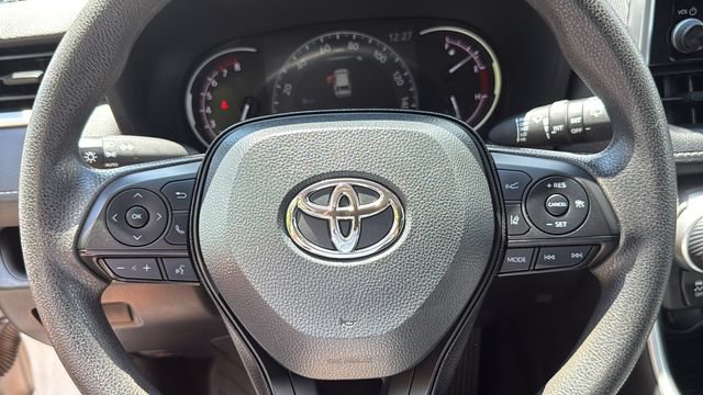 Certified 2025 Toyota RAV4 XLE AWD/4WD image 11