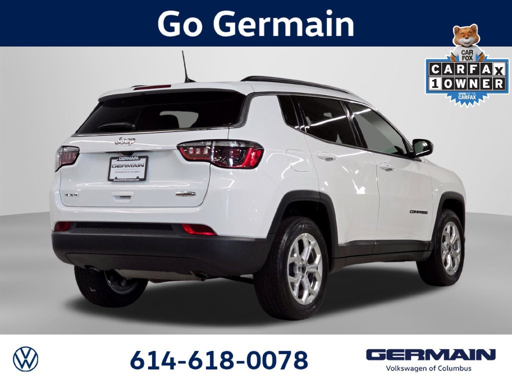 Used 2025 Jeep Compass Latitude AWD/4WD image 8