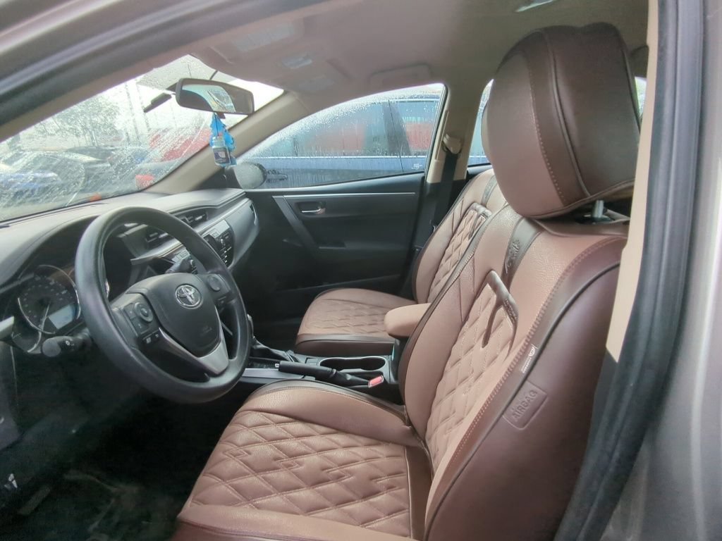 Used 2015 Toyota Corolla LE FWD image 6