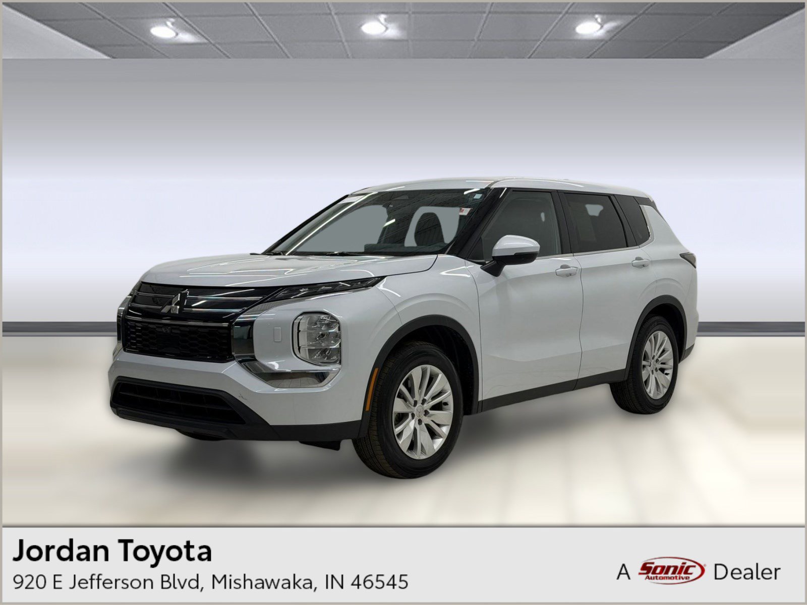 Used 2025 Mitsubishi Outlander ES