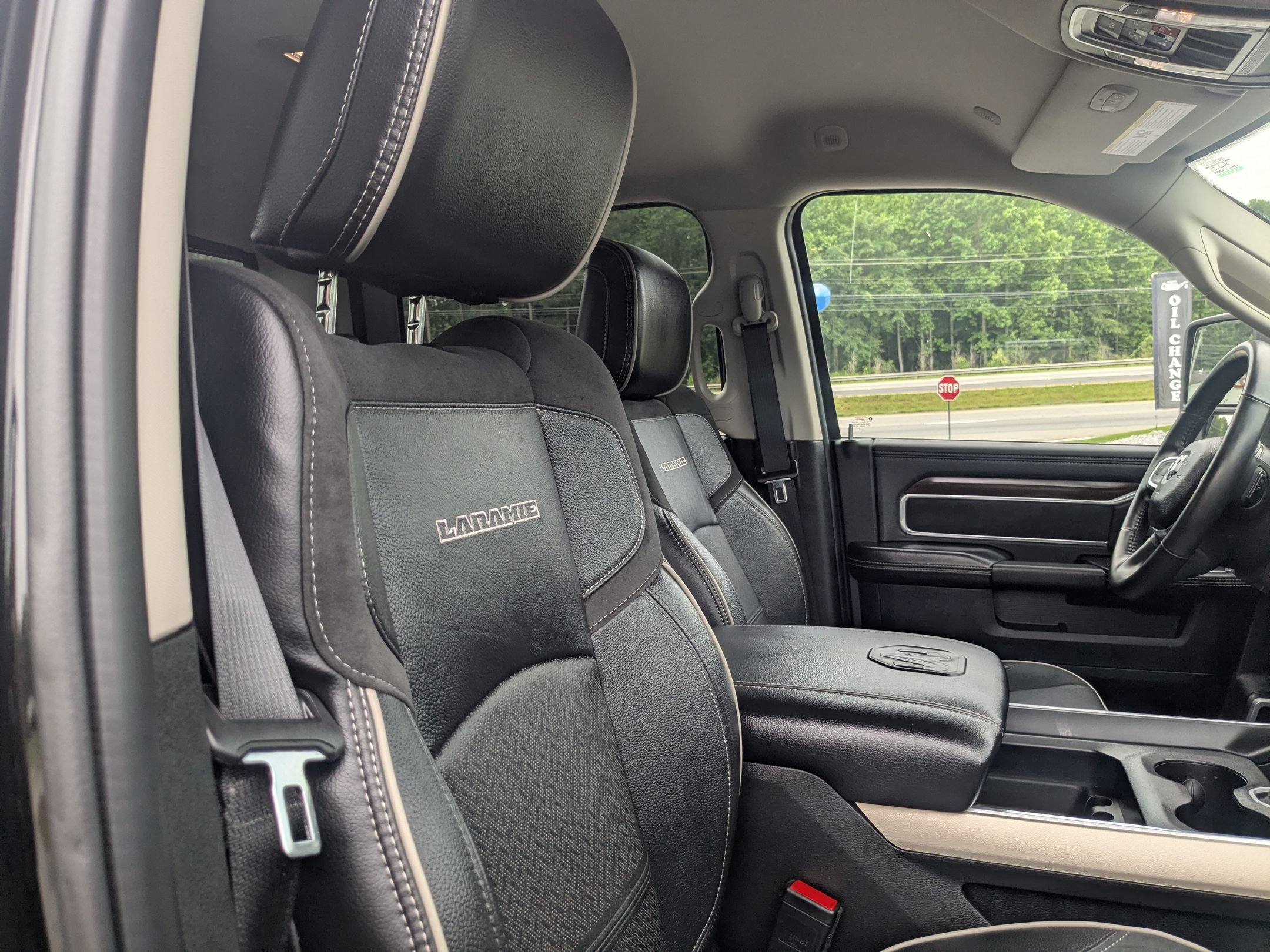 Used 2023 RAM 2500 Laramie AWD/4WD image 26