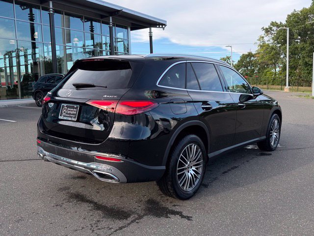 Used 2024 Mercedes-Benz GLC 300 4MATIC image 7