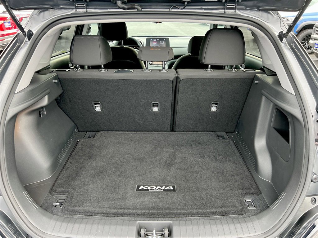 Used 2023 Hyundai Kona SE image 21