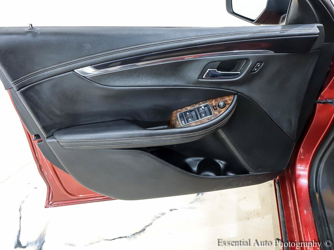 Used 2015 Chevrolet Impala LT w/ Convenience Package FWD image 26