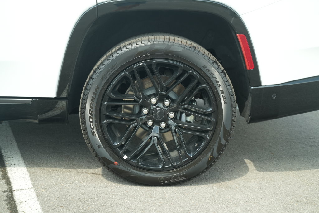New 2026 Jeep Grand Wagoneer Limited AWD/4WD image 49