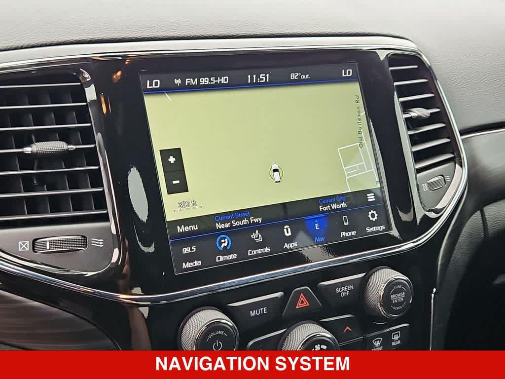 Used 2022 Jeep Grand Cherokee Laredo X RWD image 28