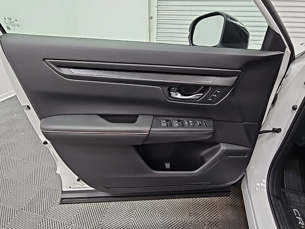 Used 2025 Honda CR-V Sport-L image 31