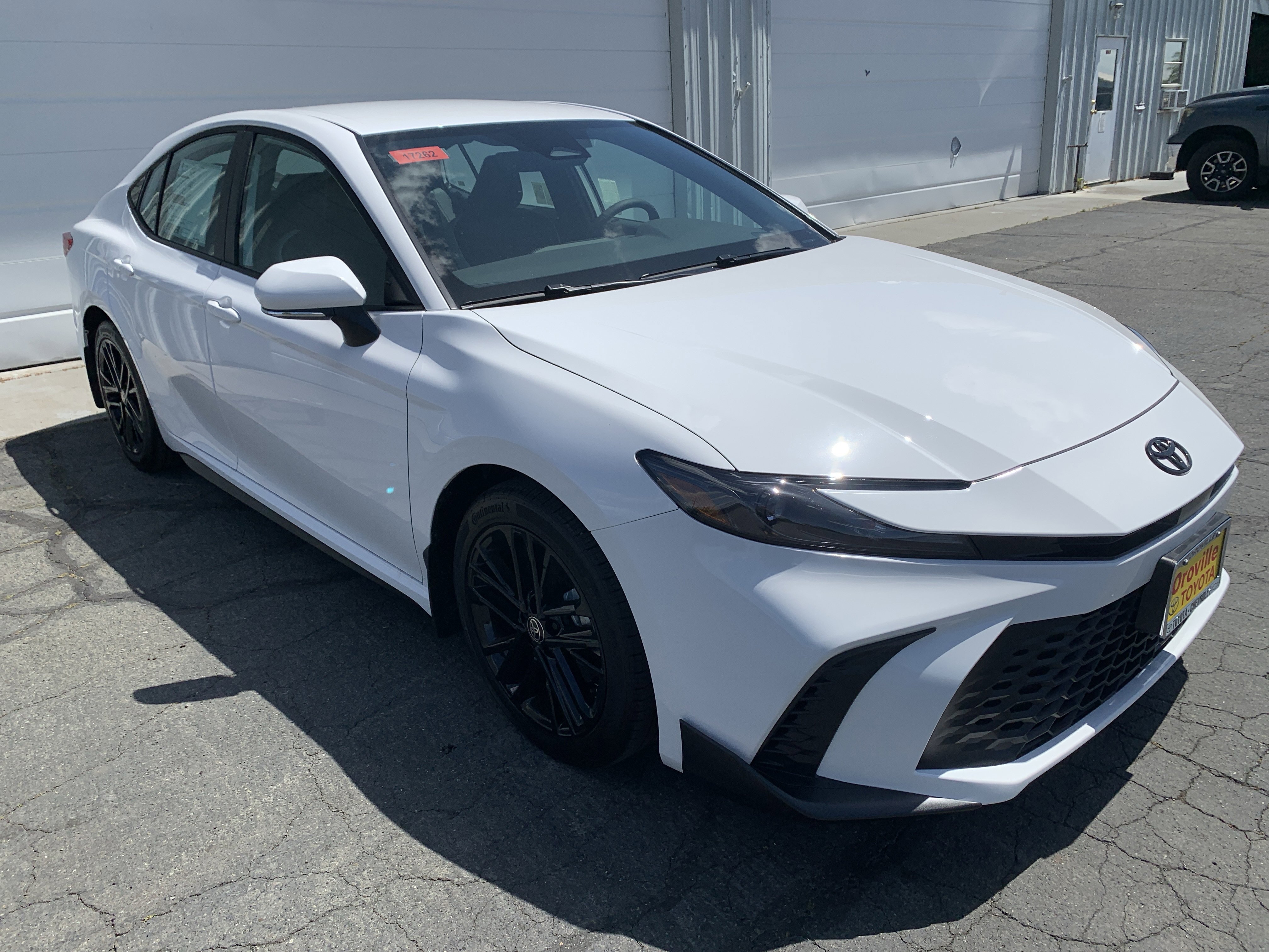 New 2026 Toyota Camry SE w/ Convenience Package FWD image 6