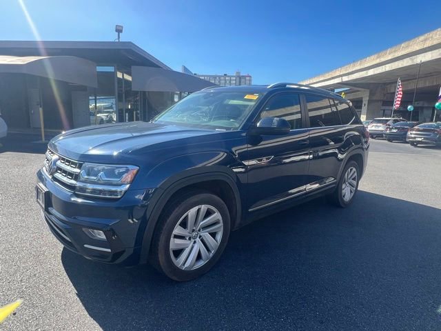 Used 2018 Volkswagen Atlas SE w/ R-Line Package image 3