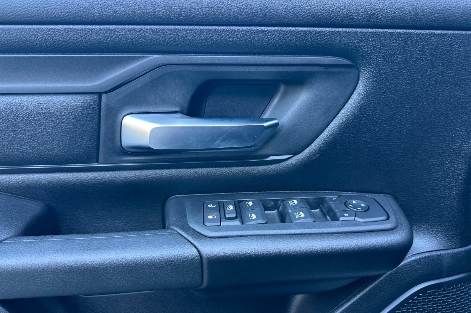 New 2026 RAM 1500 Express AWD/4WD image 10
