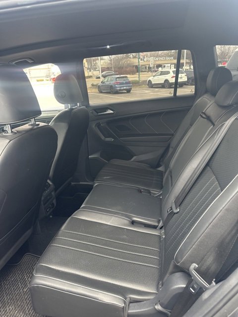Used 2022 Volkswagen Tiguan SE R-Line image 22