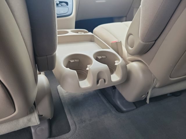 Used 2012 Kia Sedona LX FWD image 10