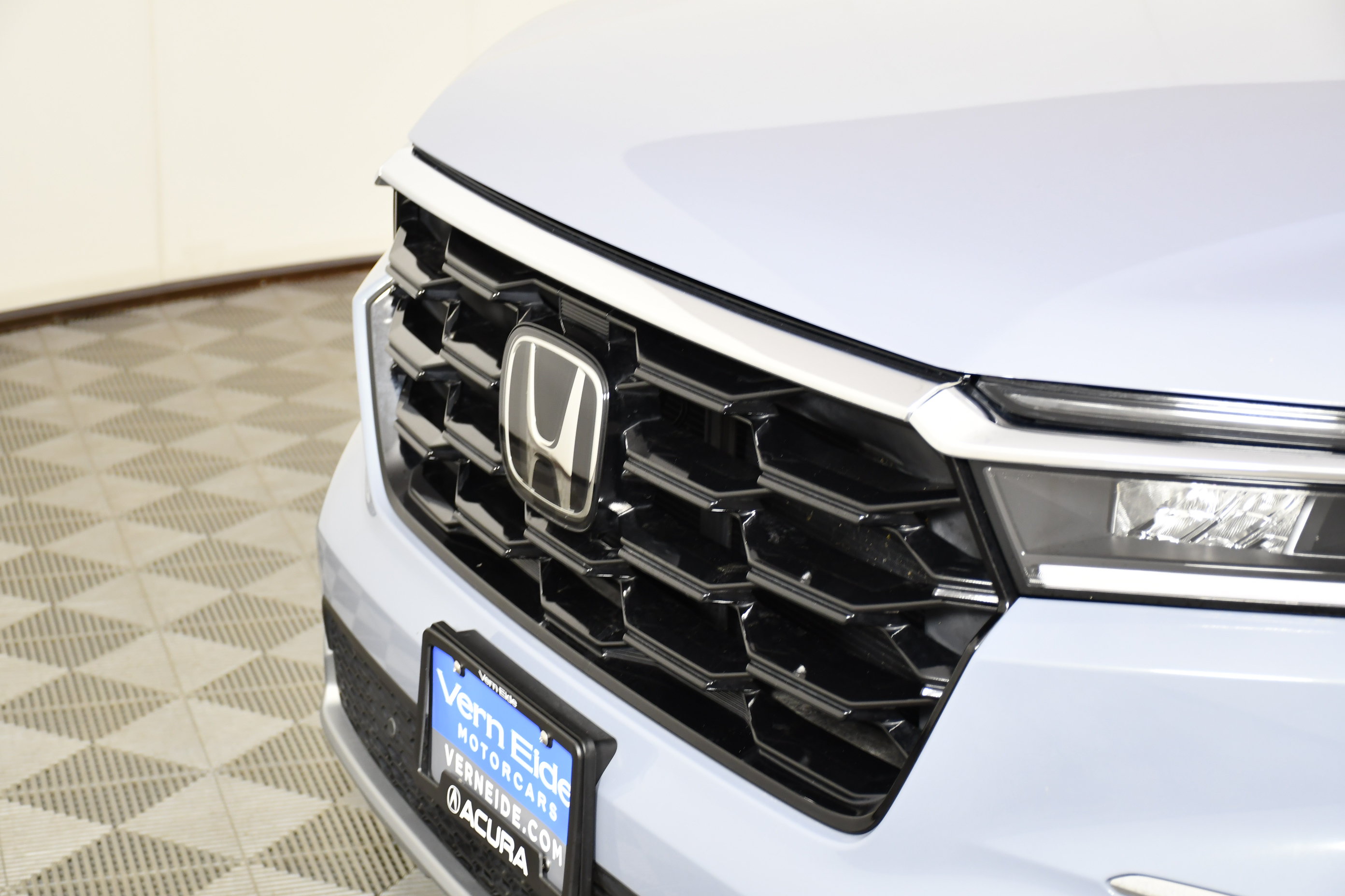 Used 2025 Honda Pilot Touring image 11
