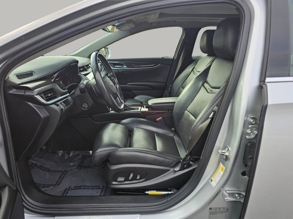 Used 2014 Cadillac XTS Luxury image 19