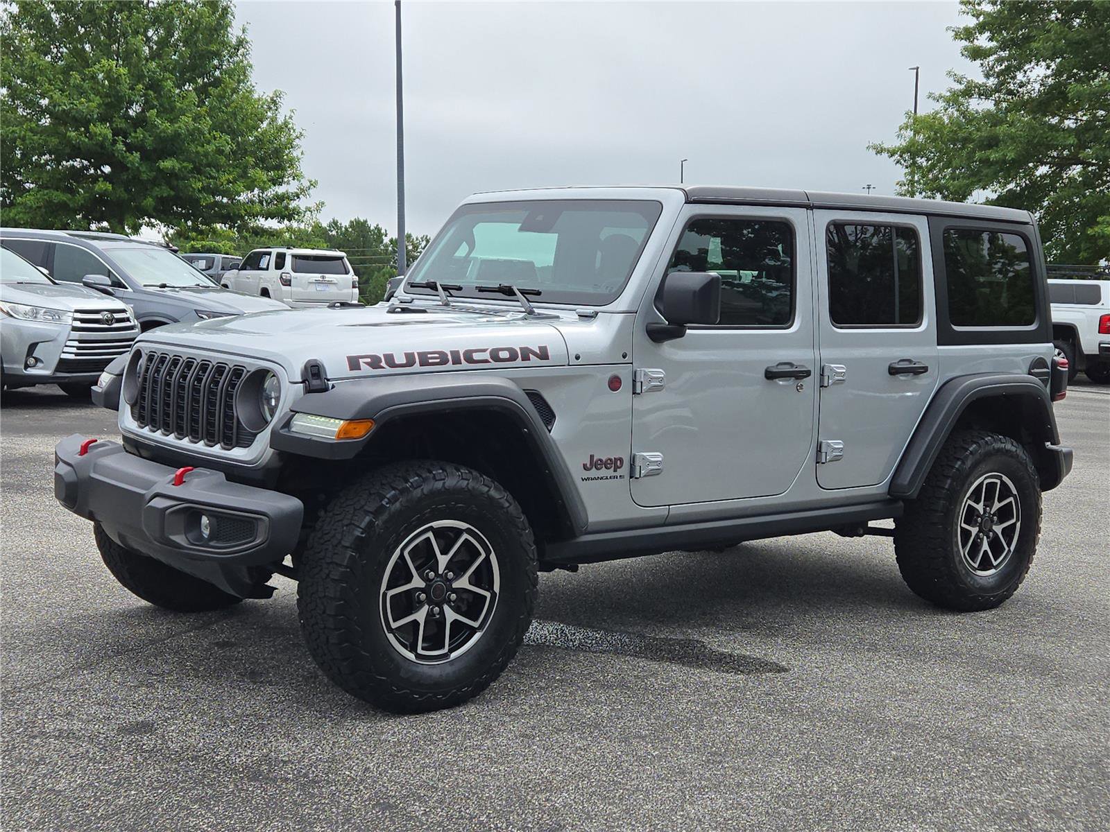 Used 2024 Jeep Wrangler Unlimited Rubicon image 1