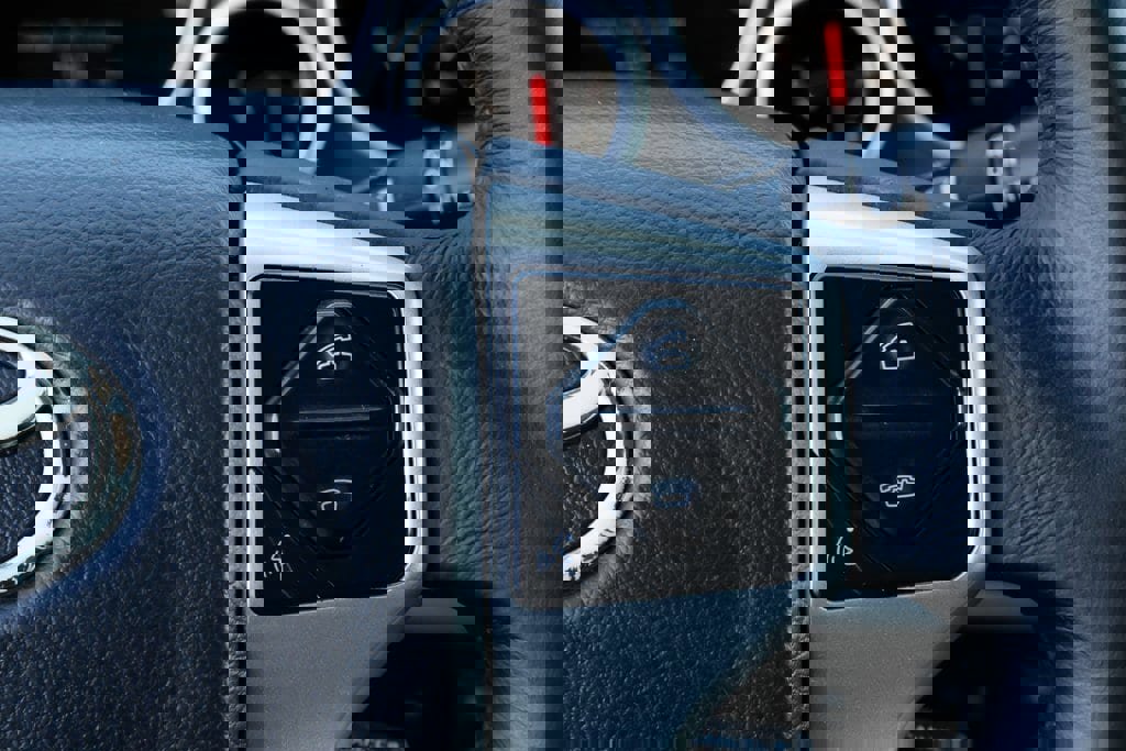 Used 2015 Toyota Sequoia Limited image 30