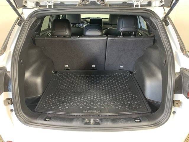 Used 2024 Jeep Compass Trailhawk w/ Trailhawk Convenience Group AWD/4WD image 25
